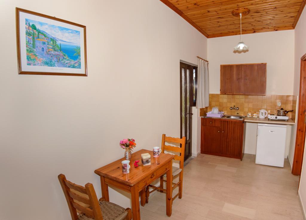 Romantic Studios Lithakiá Szoba fotó